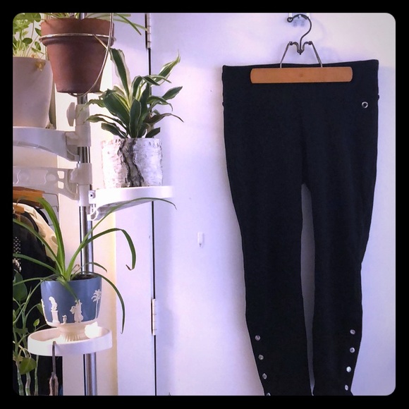 Calvin Klein Pants - Calvin Klein athletic legging with pocket & snaps